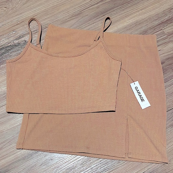 slit skirt & tank top matching set - Picture 2 of 4